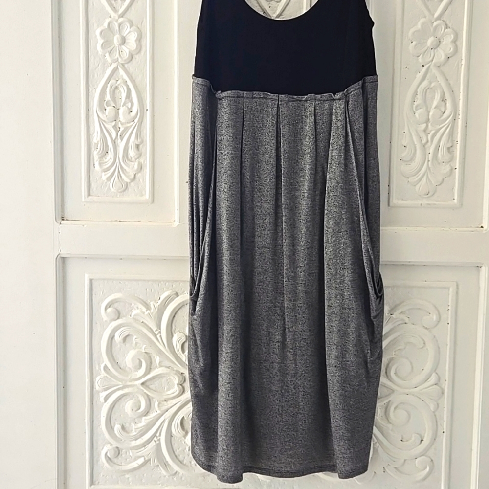 To The Max Sleeveless Dress Size Medium